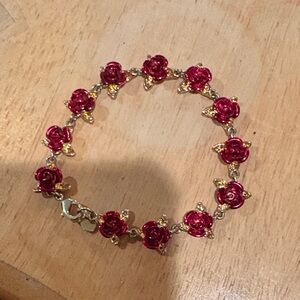 Elegant Gold with 12 Red Rose’s Bracelet